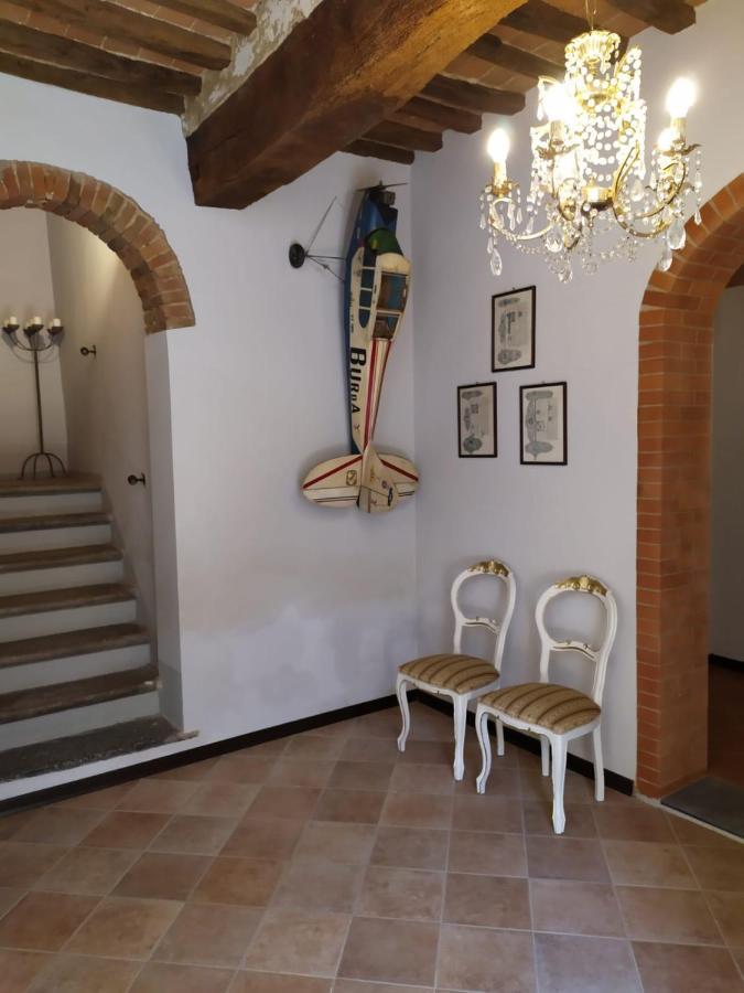 Vila Borgo Antico Lari Exteriér fotografie